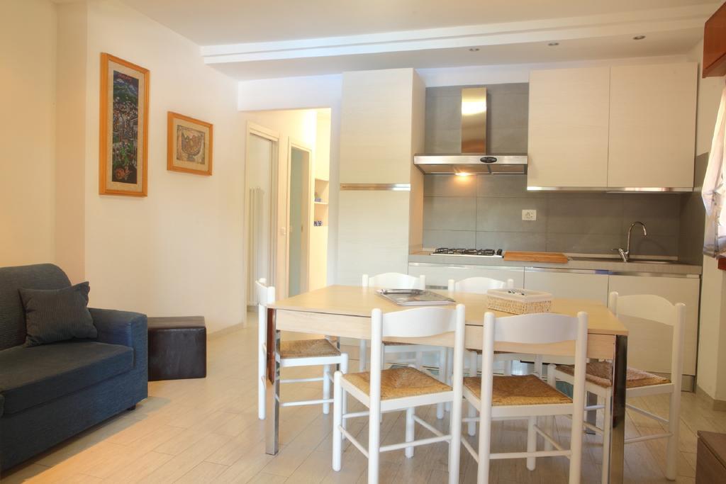 Residence La Madonnina Peschiera del Garda Bilik gambar
